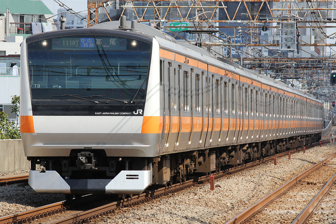 E233系トタT9編成を阿佐ケ谷駅で撮影した写真