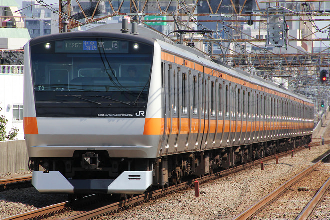 E233系トタT3編成を阿佐ケ谷駅で撮影した写真