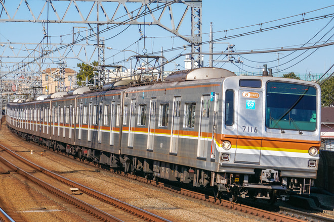 7000系7116Fを多摩川駅で撮影した写真