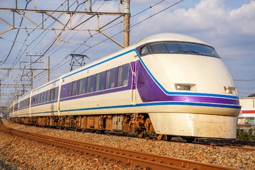 東武鉄道  100系 107F