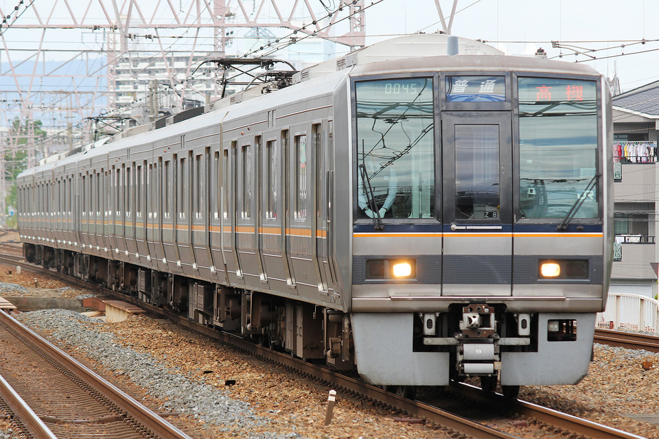 JR西207系Z8編成の写真