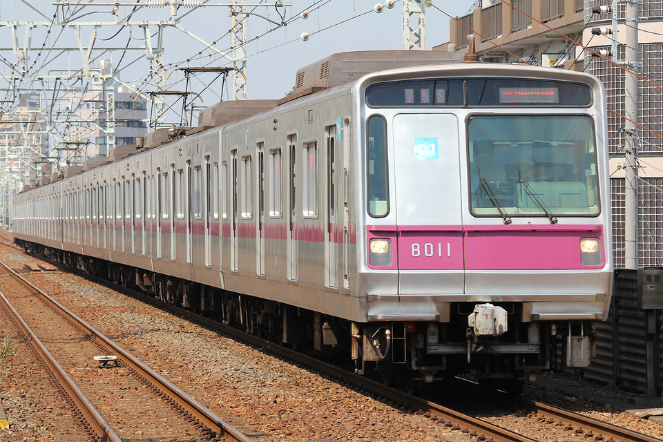 メトロ8000系8111F<br class="br-sp" />(8111編成)の写真