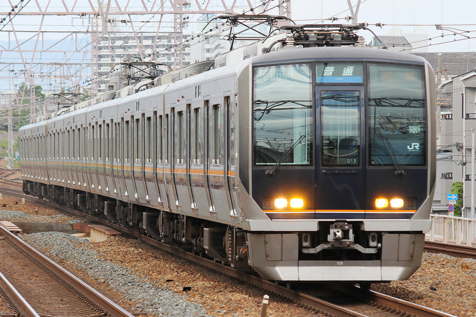 JR西321系D13編成の写真