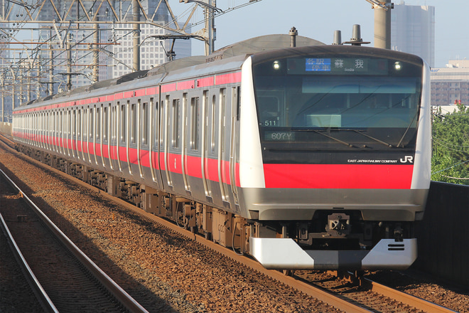 E233系ケヨ511編成を市川大野駅で撮影した写真