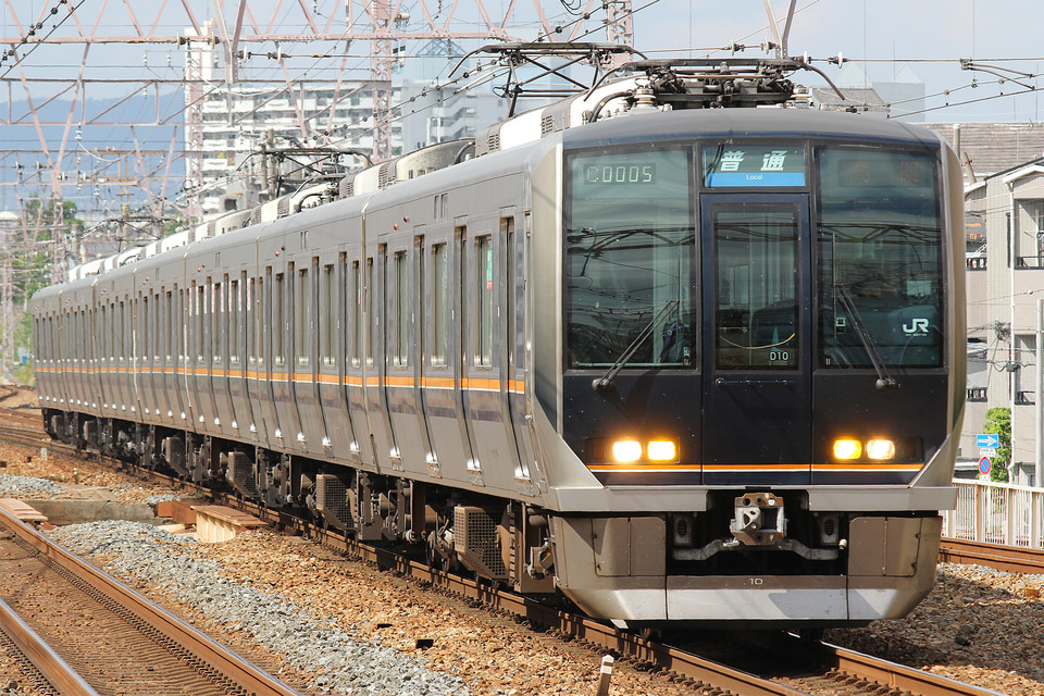 JR西115系D10編成<br class="br-sp" />(D-10編成)(オカD10編成)(オカD-10編成)の写真