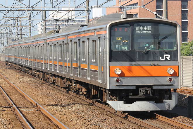 205系ケヨM27編成を新浦安駅で撮影した写真