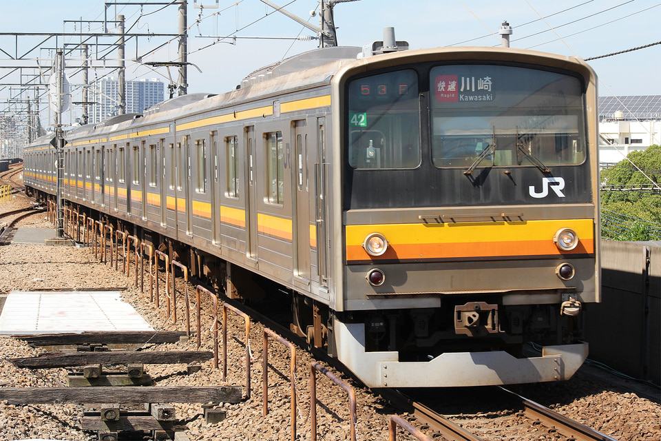 JR東205系ナハ42編成<br class="br-sp" />(ナハ42)の写真