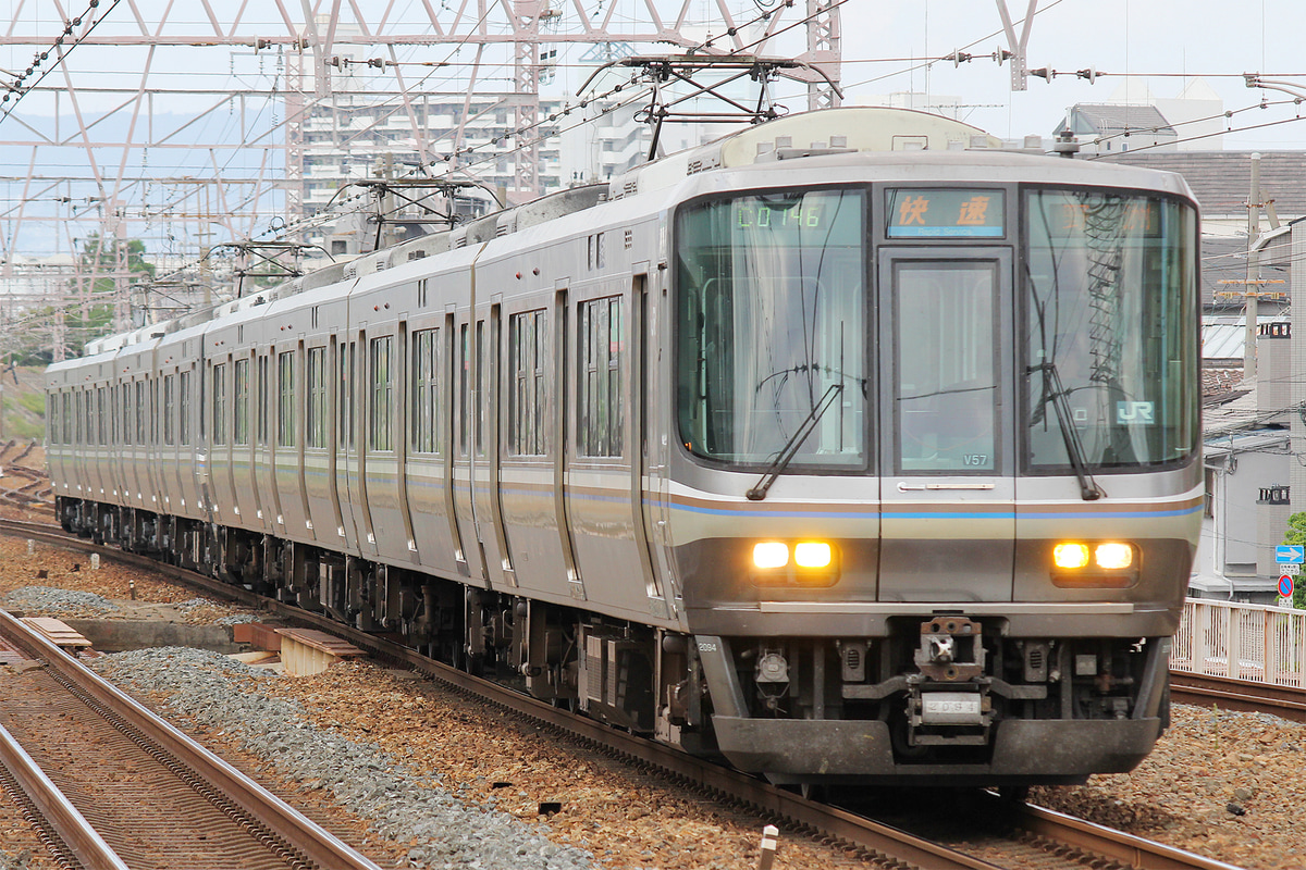 JR西日本  223系 V57編成