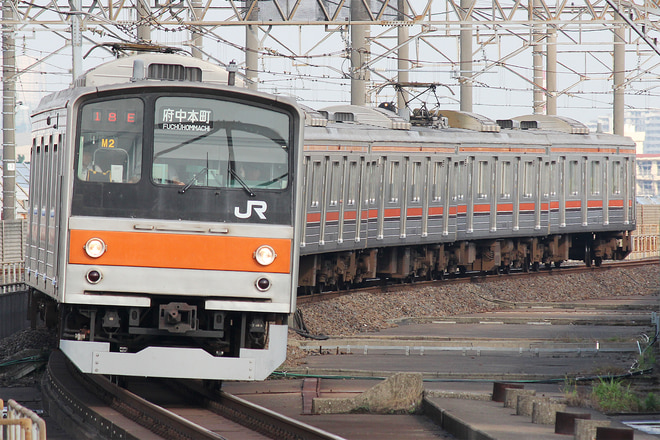 205系ケヨM2編成を南船橋駅で撮影した写真