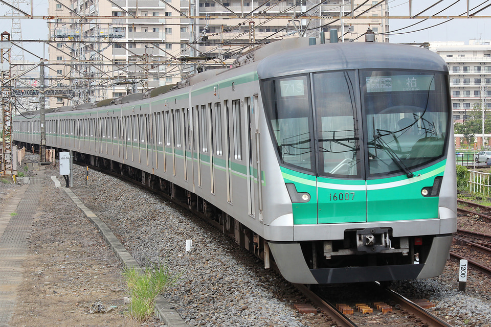 メトロ16000系16107F<br class="br-sp" />(16107編成)の写真