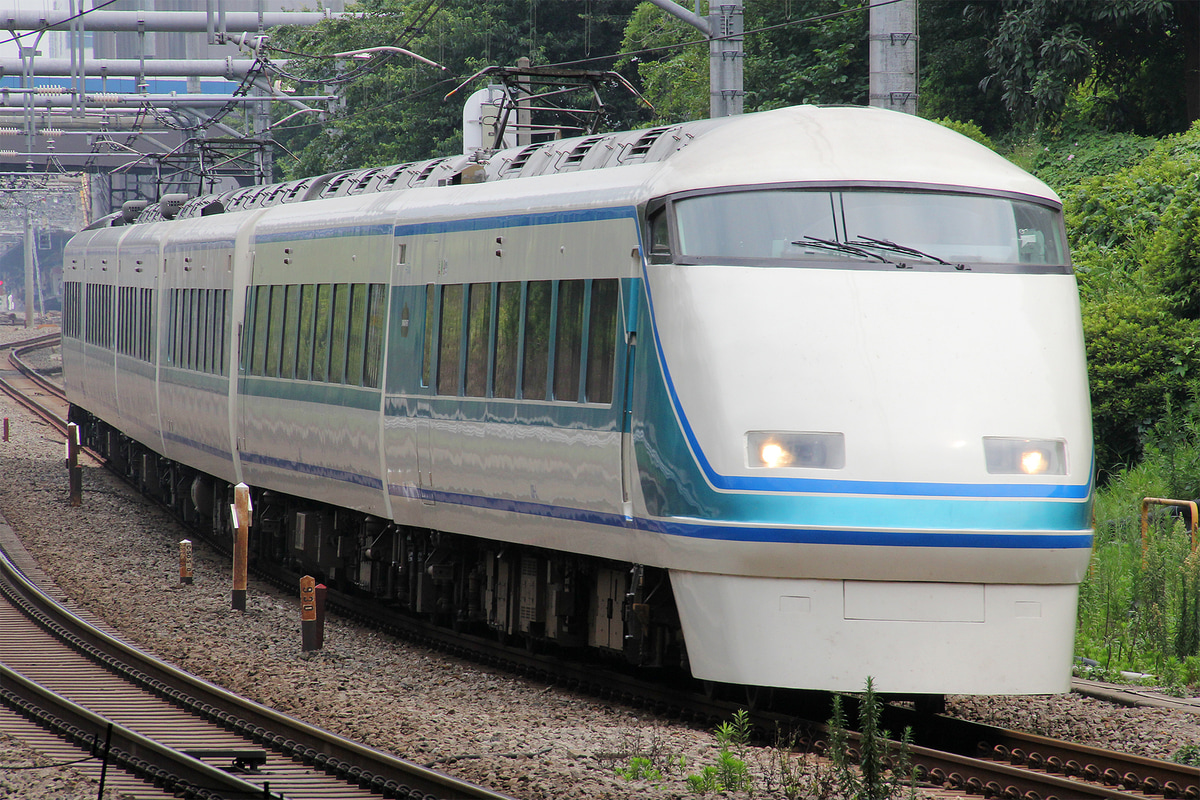東武鉄道  100系 