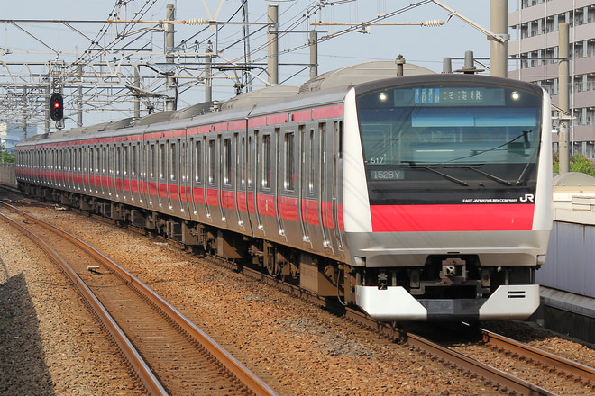 E233系ケヨ517編成を新浦安駅で撮影した写真