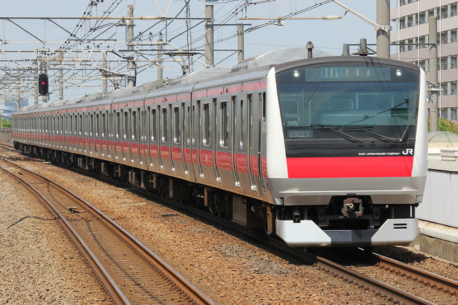 E233系ケヨ505編成を新浦安駅で撮影した写真