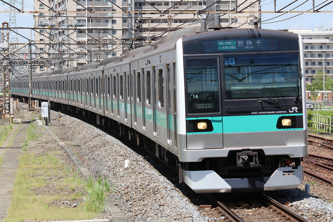 E233系マト14編成を金町駅で撮影した写真