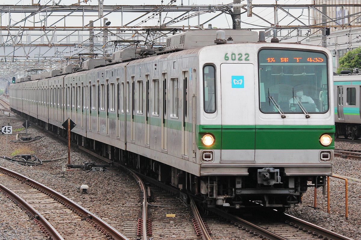 東京メトロ  6000系 6122F