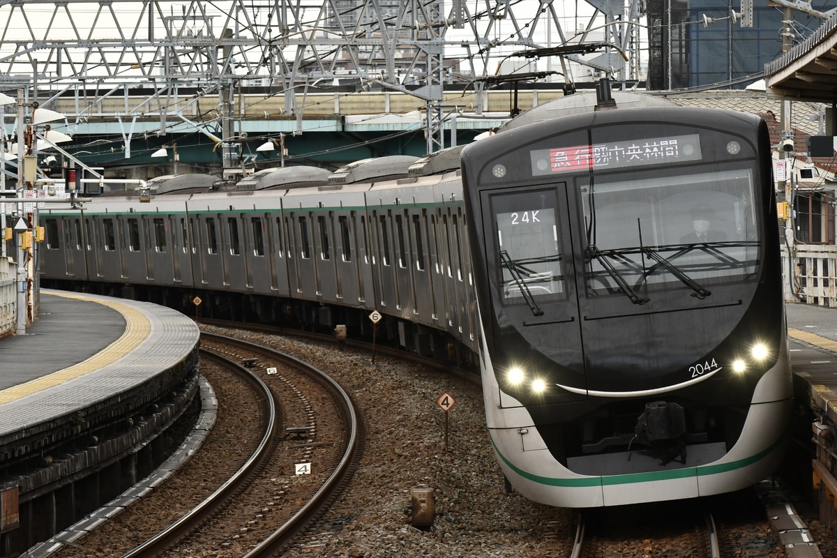 東急電鉄 長津田検車区 2020系 2144F