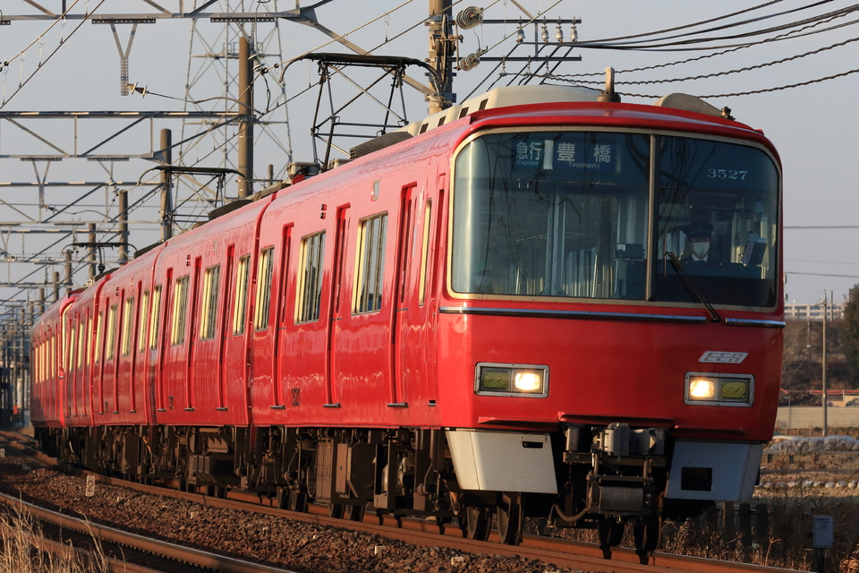 名鉄3500系3527F<br class="br-sp" />(3527編成)の写真