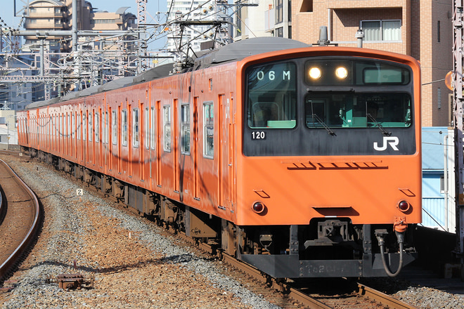 201系LB10編成を福島駅で撮影した写真