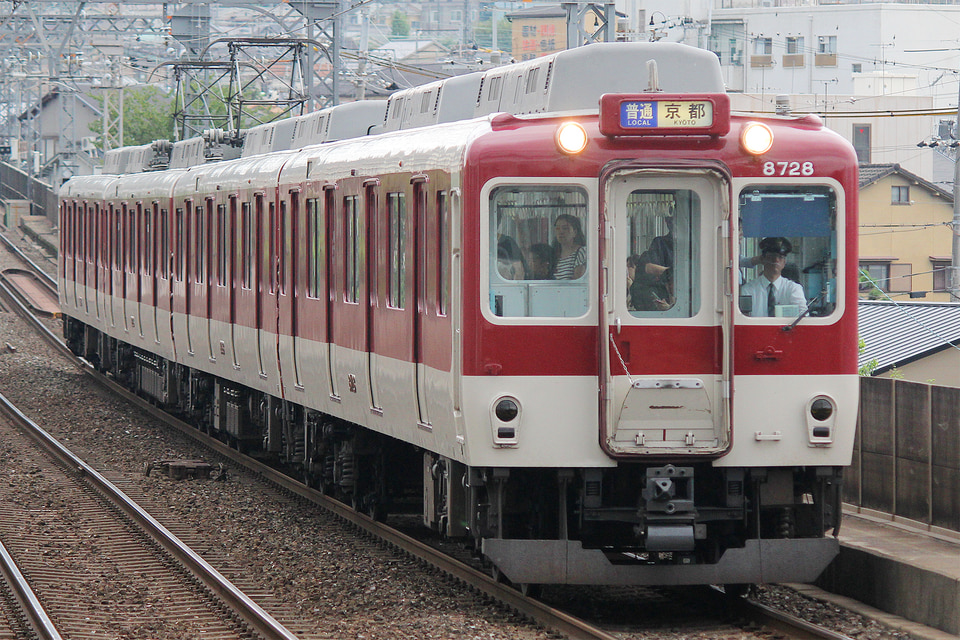 近鉄8000系L88の写真