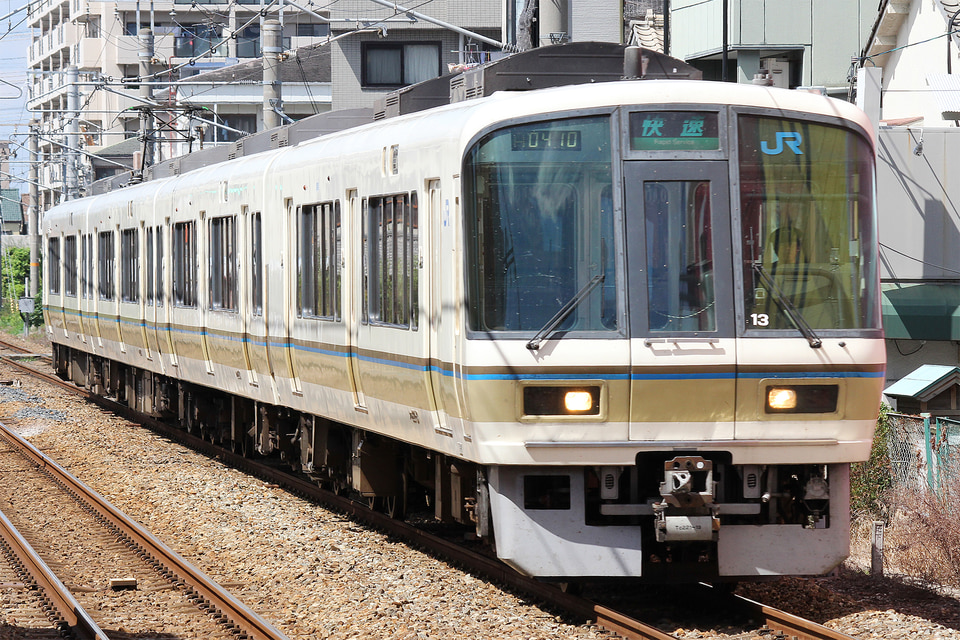 JR西221系NA402編成の写真