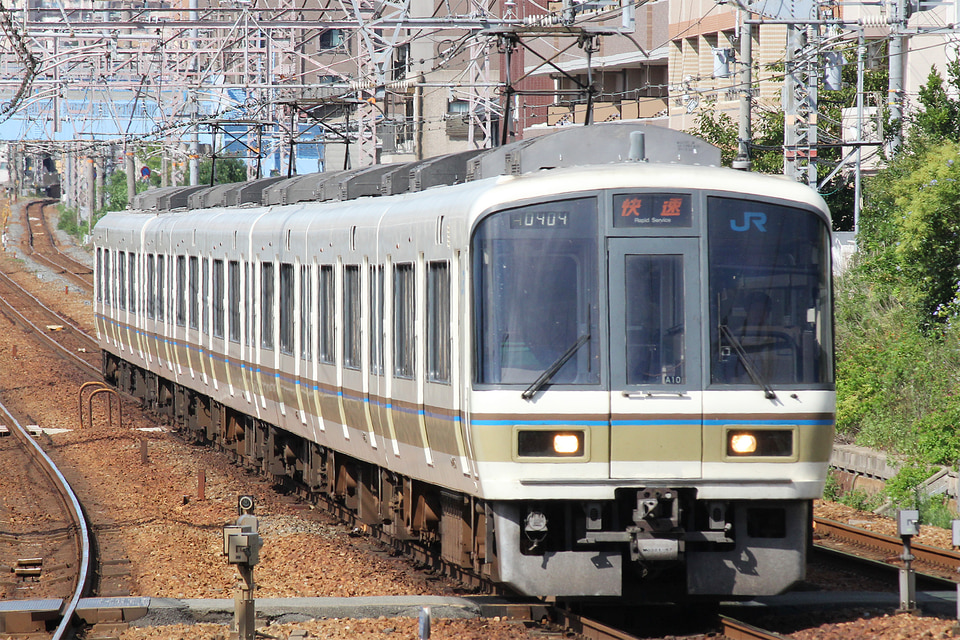 JR西115系A10編成<br class="br-sp" />(A-10編成)(オカA10編成)(オカA-10編成)の写真