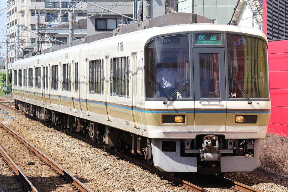 JR西221系NA403編成の写真