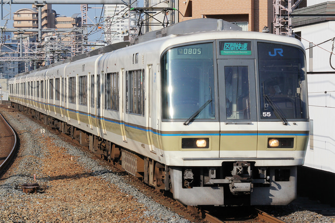 221系NB807編成を福島駅で撮影した写真
