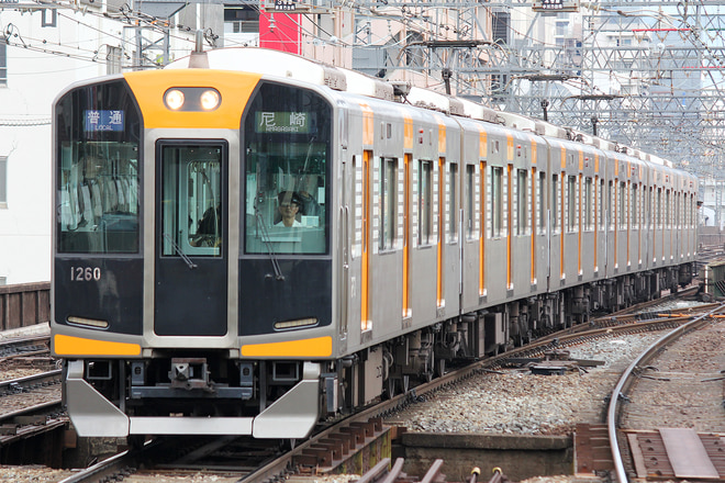 1000系HS60を鶴橋駅で撮影した写真