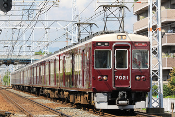 阪急電鉄  7000系 7021F