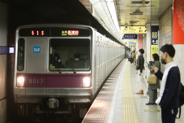 東京メトロ  8000系 8117f