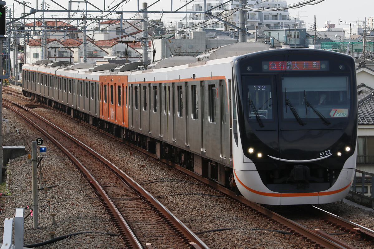 東急電鉄  6020系 6122f