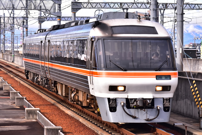 名古屋車両区キハ85系を八田駅で撮影した写真