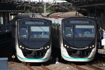 東急電鉄  2020系 2132f