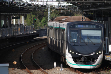 東急電鉄  2020系 2127f