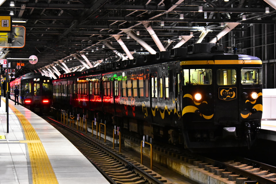 あい鉄413系AM03編成の写真