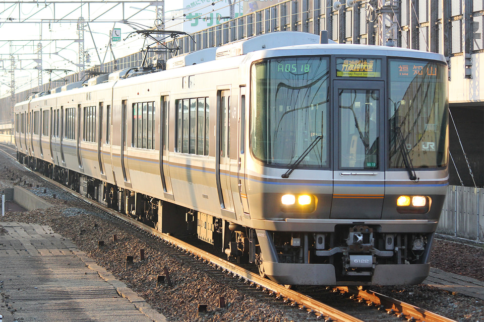 JR西227系A19編成<br class="br-sp" />(ヒロA19編成)の写真