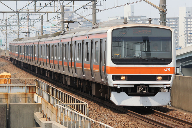 209系ケヨM71編成を舞浜駅で撮影した写真