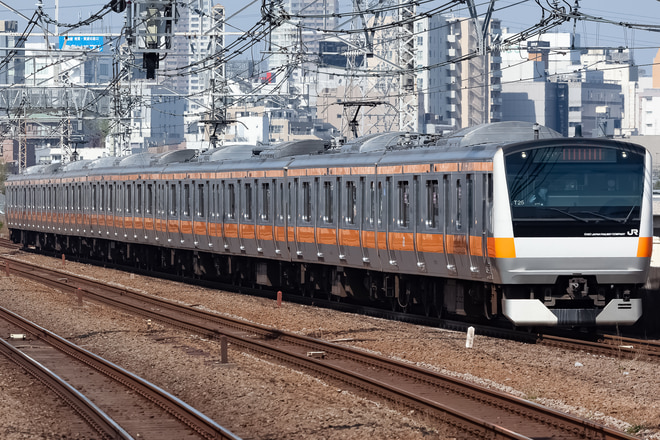 E233系トタT25編成を西荻窪駅で撮影した写真
