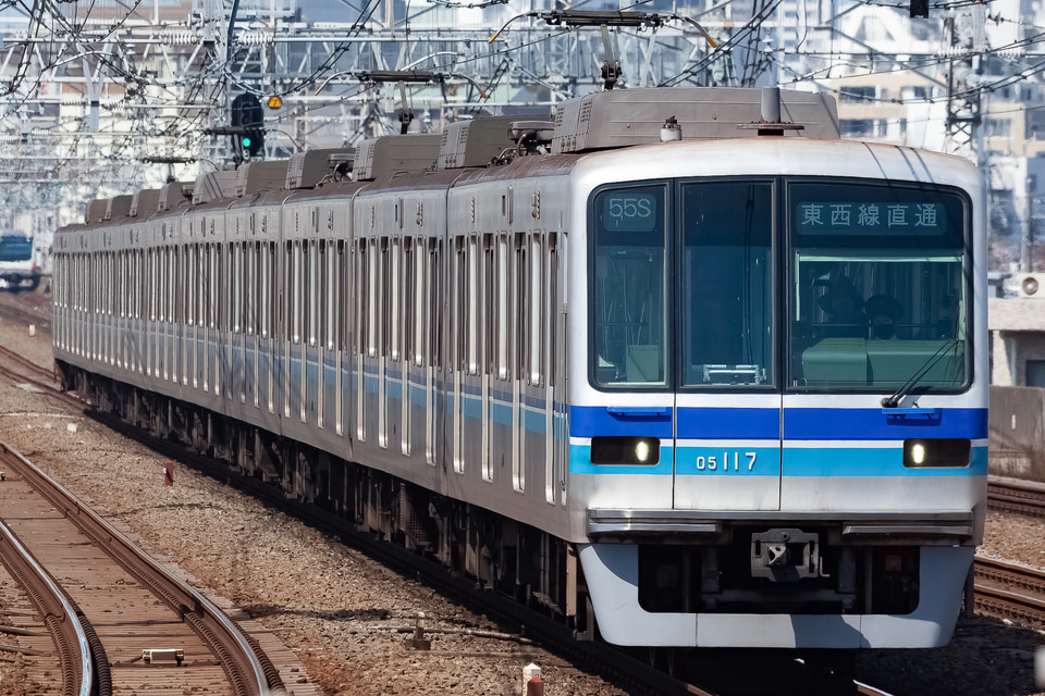 メトロ05系05-117F<br class="br-sp" />(05-117編成)の写真
