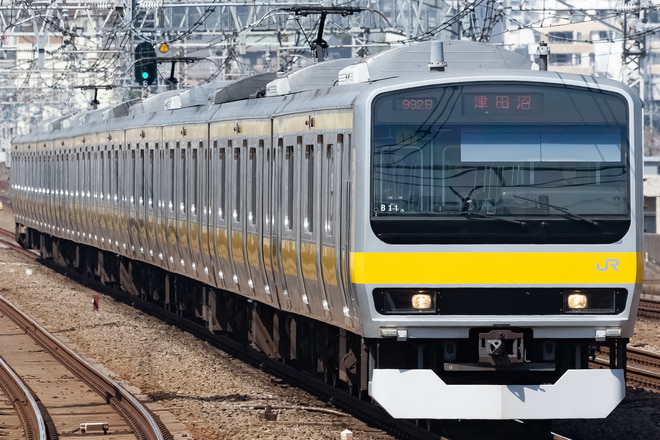 E231系ミツB11編成を西荻窪駅で撮影した写真
