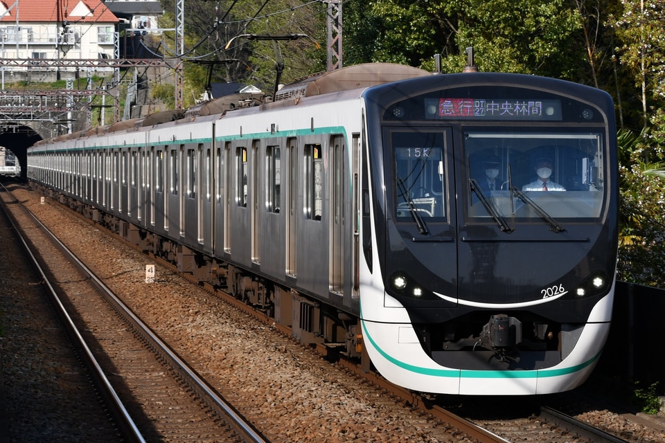 東急2020系2126F<br class="br-sp" />(2126編成)の写真