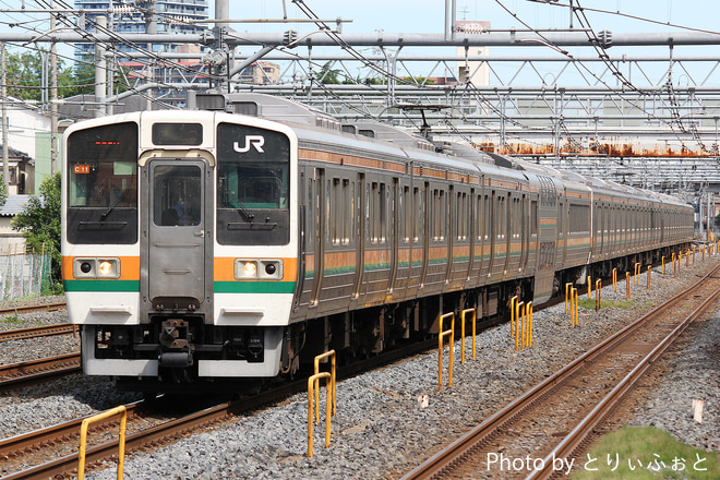 211系タカC11編成を西川口駅で撮影した写真