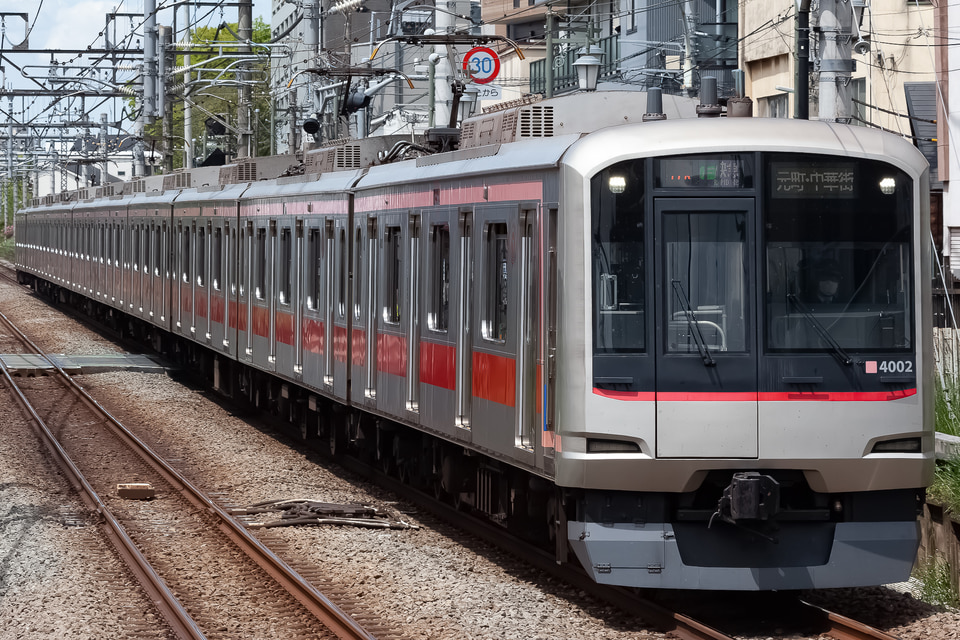 東急5050系4102F<br class="br-sp" />(4102編成)の写真