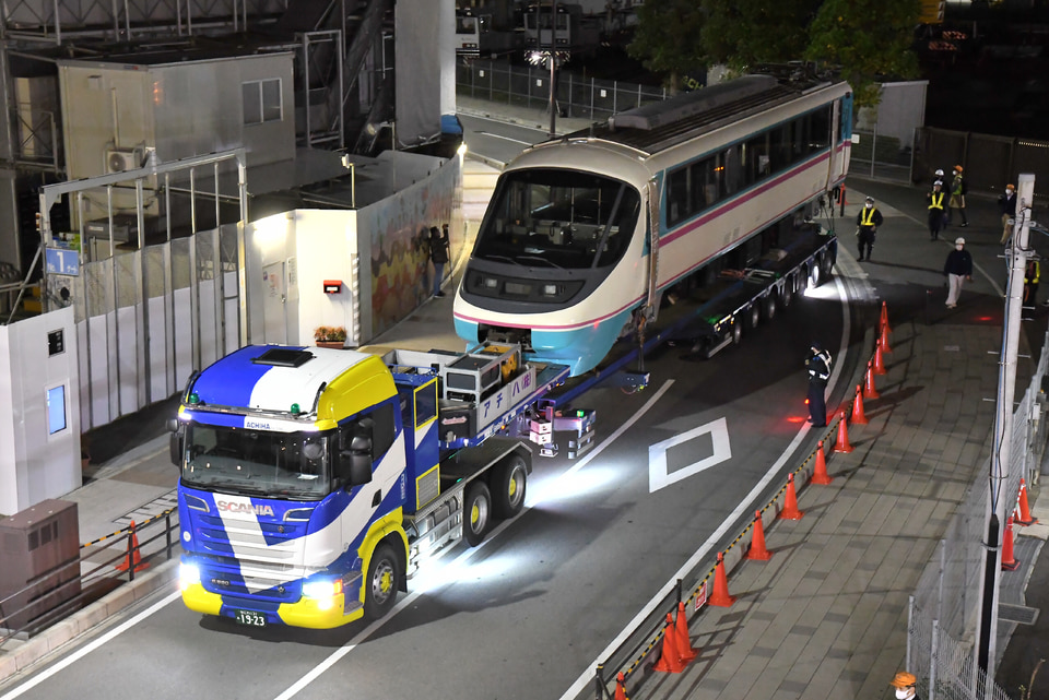 小田急20000形20001×7<br class="br-sp" />(20001F)(20001編成)の写真