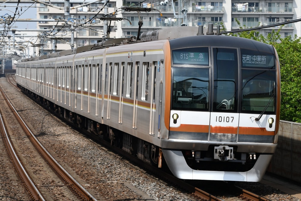 メトロ10000系10107F<br class="br-sp" />(10107編成)の写真