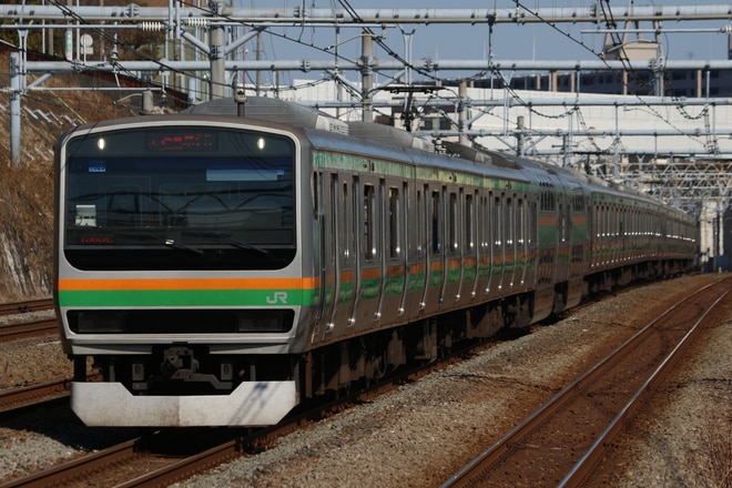 小山車両センターE231系U523編成を新子安駅で撮影した写真