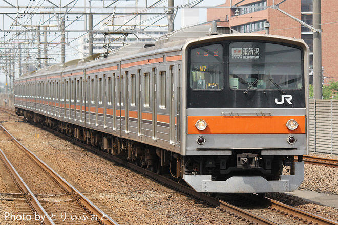 205系ケヨM7編成を新浦安駅で撮影した写真