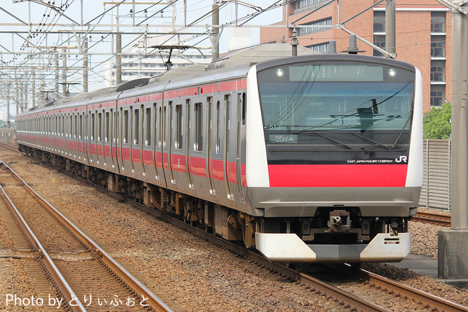 E233系ケヨ512編成を新浦安駅で撮影した写真