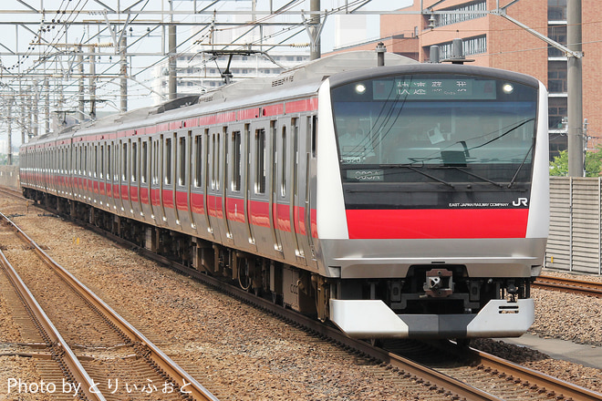 E233系ケヨ520編成を新浦安駅で撮影した写真