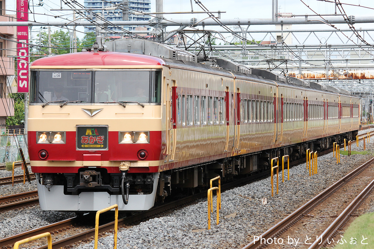 JR東日本 大宮総合車両センター東大宮センター 185系 OM08編成